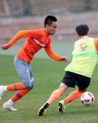 新葡京-郝式轮转“青”装上阵赢首胜 2新援来电2老将正名