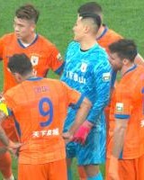 新葡京-泰山重大损失！吴兴涵、泽卡染红面临停赛，将无缘下轮战申花